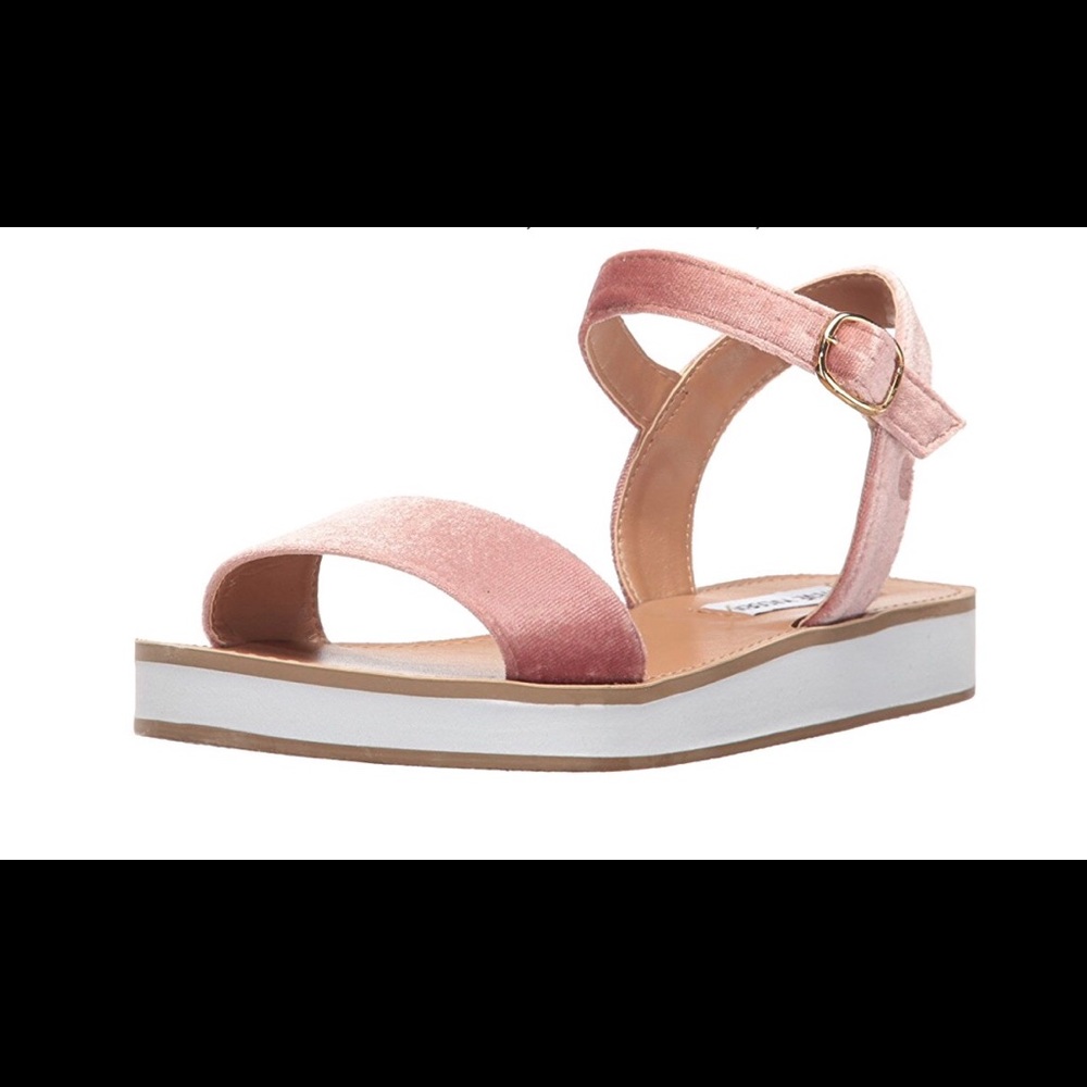 Steve Madden Deluxe velvet sandal blush size 10